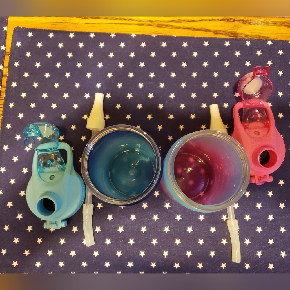 Water bottles - Picture 3 of 3